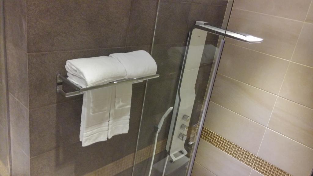 Hotel Crafa Harbour 4*