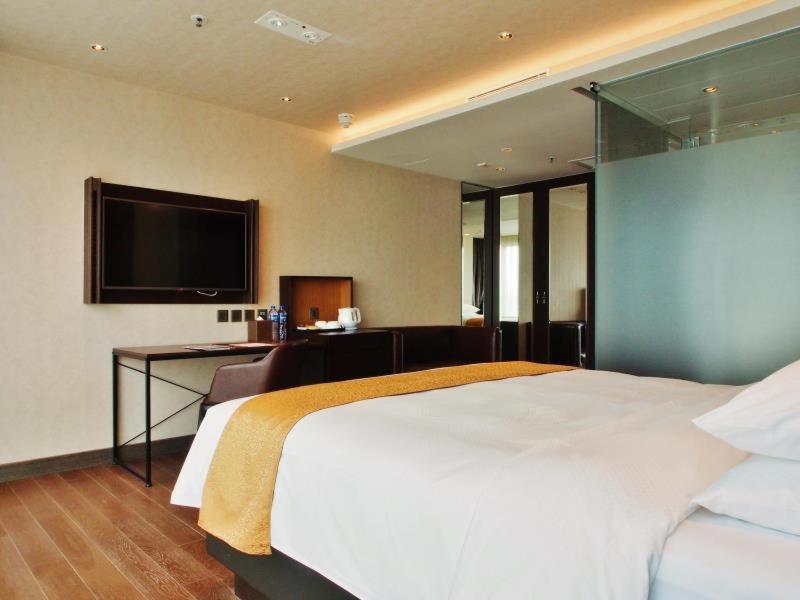 Crafa Harbour 4* Hong Kong